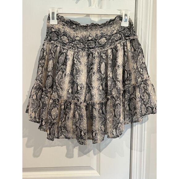 Altar’d State Smocked Elastic Waist Flutter Reptile Print Black/gray Skirt. Lg - Picture 2 of 6